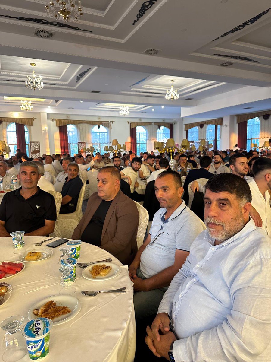 gokhangok44's tweet photo. Değerli dostum Abdullah Canpolat’ın kıymetli evladı Ahmet ve Elif kızımızın düğün merasimlerine katılım sağladık.

Hayatlarını birleştiren kardeşlerime iki cihan saadeti diliyorum.

Rabbim utandırmasın, hanelerinden huzur hiç eksik olmasın.

#Cumartesi https://t.co/OPj1qxfNjU
