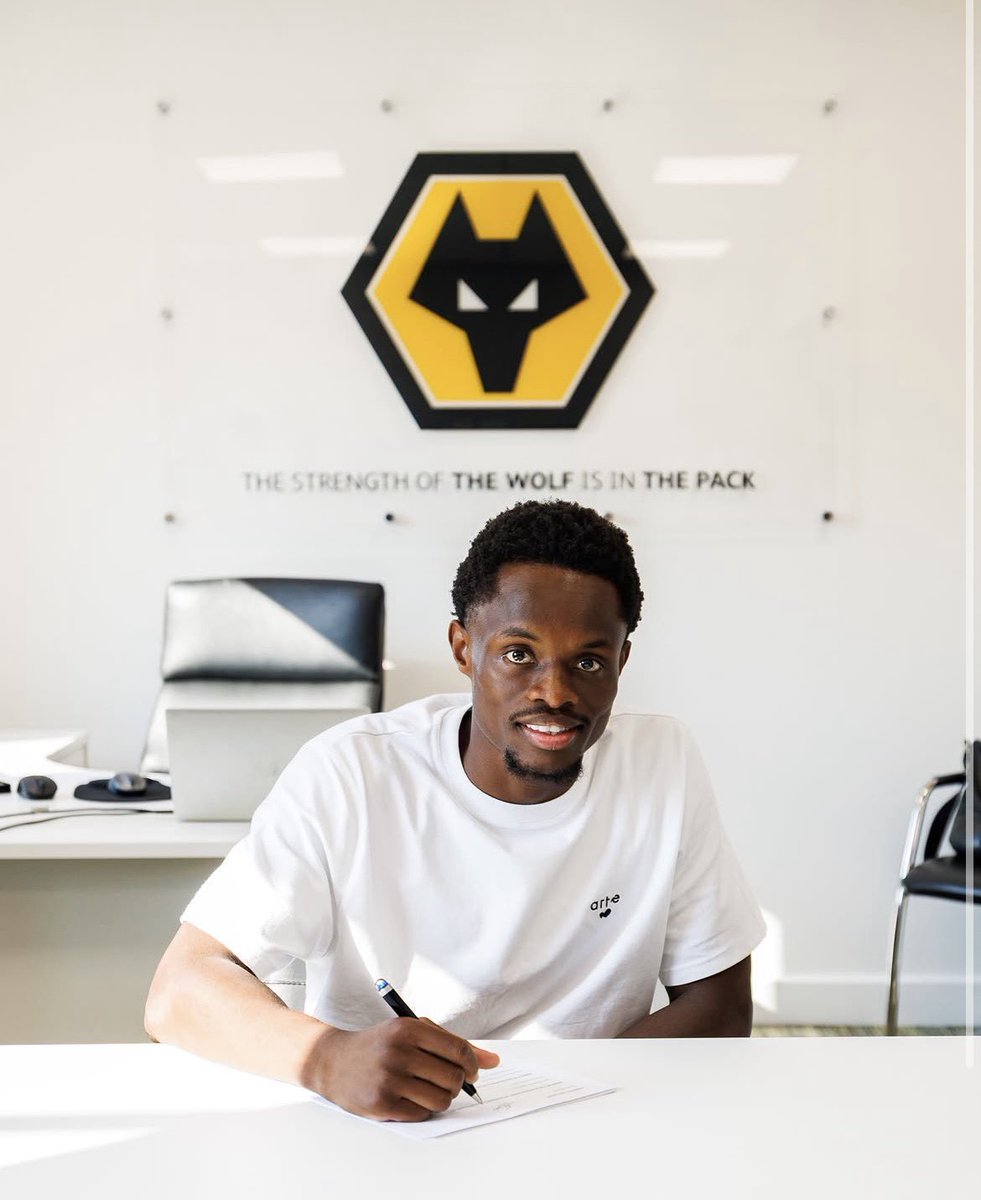 Wolfpackwwfc's tweet photo. Rafiki Saïd on Instagram 📲🧡

 “Happy to join the Wolves. I can't wait to get the season started and represent this great club. Thank you to everyone at the club for such a warm welcome. See you on the pitch very soon.” #wolves #wwfc https://t.co/pbejVR7oci