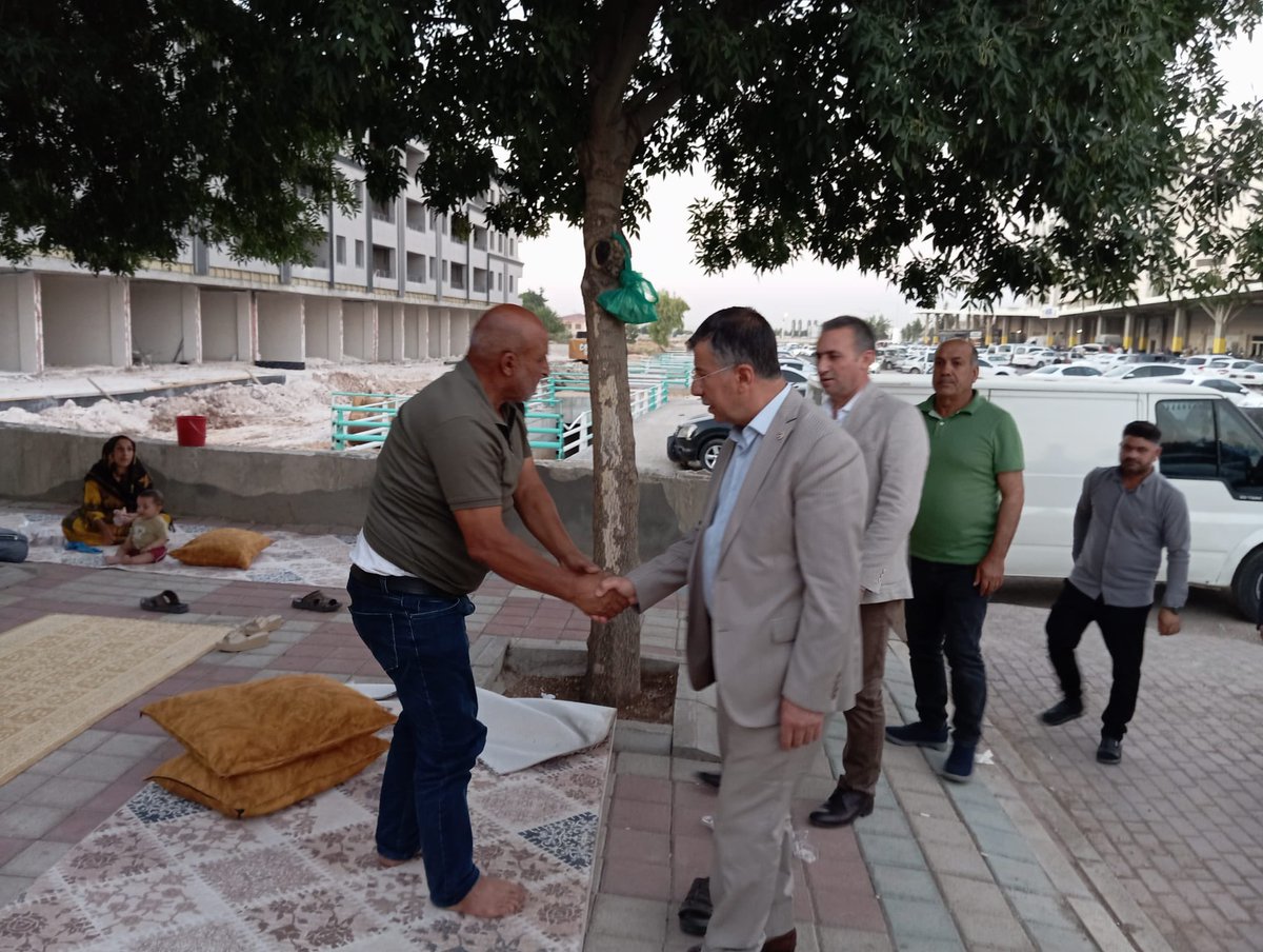 malicevheri's tweet photo. Eyyübiye 800 Yataklı Devlet Hastanesi’nde tedavi gören kıymetli hemşehrilerimizi ve hasta yakınlarını ziyaret ederek geçmiş olsun dileklerimizi ilettik.

Rabbim tüm hastalarımıza acil şifalar ihsan eylesin. Fedakârca görev yapan sağlık çalışanlarımıza da emekleri ve özverileri için teşekkür ediyorum.