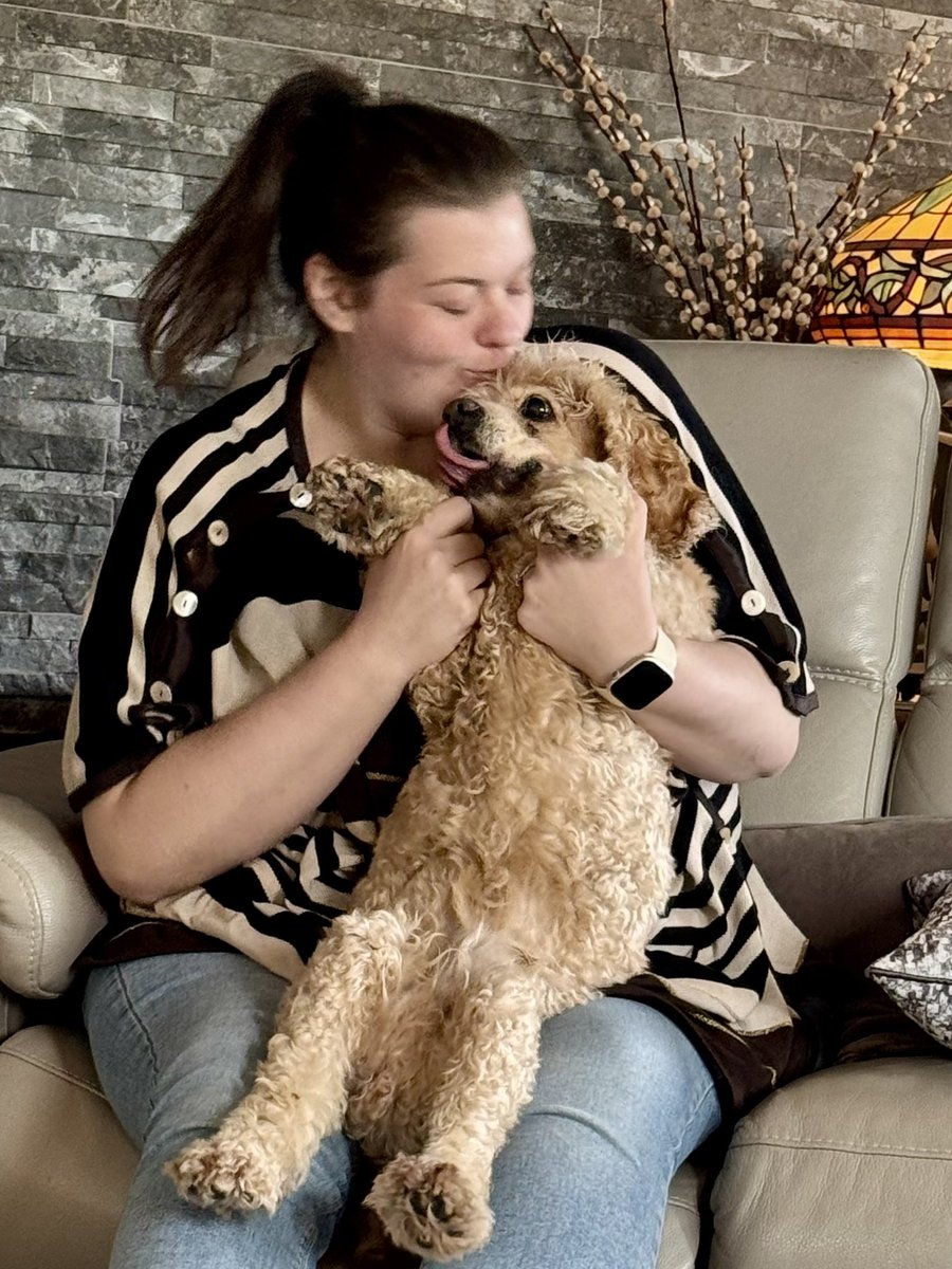 SpanielsSuper's tweet photo. She does not!
Our HuSis Does the best HuSis cuddles #AlwaysHasAlwaysWill
Your HuSis might be good ….. #OursIsBetter https://t.co/IdBVB6h1gg
