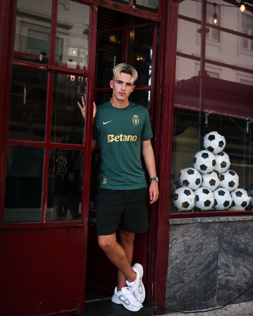 jessederry_'s tweet photo. So excited to be here. can’t wait to get playing infront of everyone 💚 https://t.co/4ArrAZAGpd