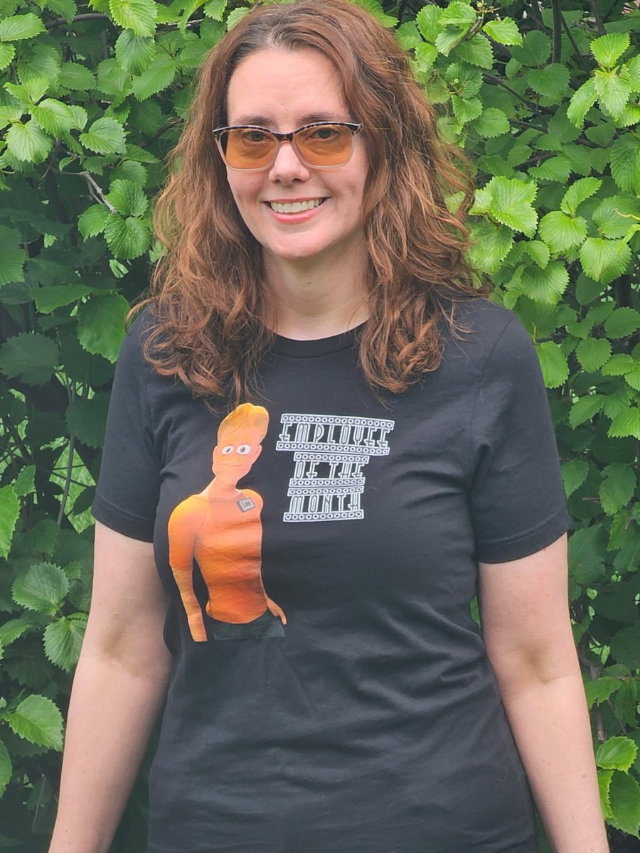 LadyMLue's tweet photo. Got my new favorite shirt! Thanks Gummi Chainsaw! https://t.co/7tpO0Q4iK7