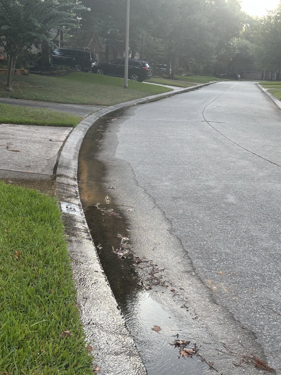kkmondry's tweet photo. @Xfinity I put y’all on blast ALL OVER THE INTERNET..all platforms and groups imaginable!! Come fix my stuff you messed up &amp; call me!! https://t.co/e5J0DUjepH