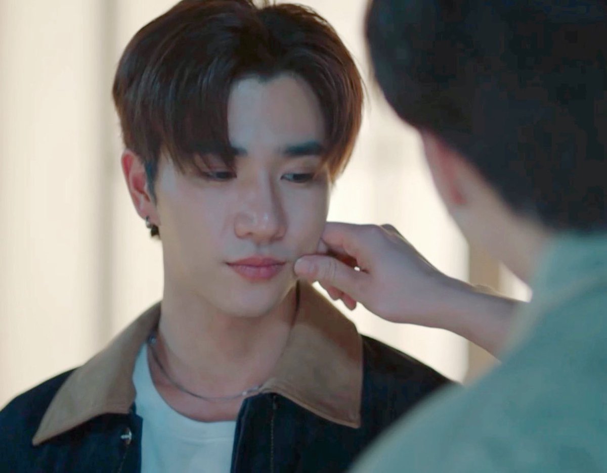 with_JANEE's tweet photo. สถานะ : เด็กปั้น 

//แต่หยิกแก้มกันแบบแฟน 😭😭😭😭💖 https://t.co/dd05nlYblE