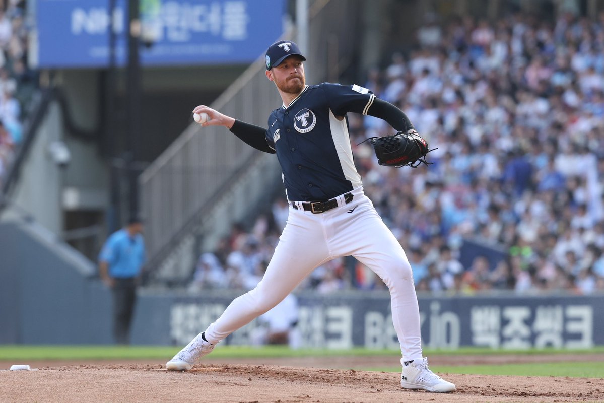 Kiatigers's tweet photo. 아카츠키가 된 선발투수 올러🥷
11구로 이닝 정리✨

@adamoller https://t.co/xdEGAHLa7l
