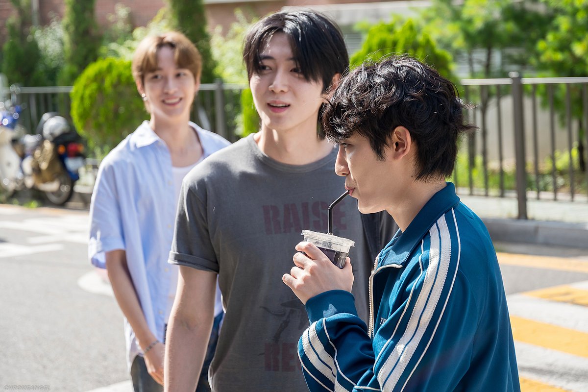 chrOme000angel's tweet photo. 260711 써니텐
#이용수 #LeeYongSu #밀 #Mill #OnlyOneOf #온리원오브 #オンリーワンオブ #지성 #JISUNG #나인 #Nine #QQQ #큐큐큐 https://t.co/JVOZwapkeO
