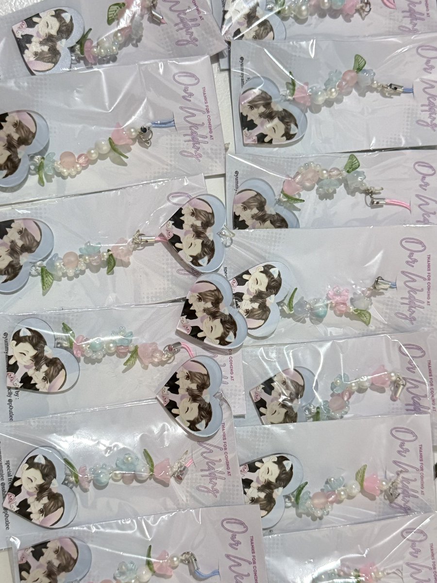 yummyammiee's tweet photo. help rt<3

hai teman” nominist🫰🏻🫰🏻 masih ada yang mau freebies fanmeet jnjm gak yaa??? aku masih ada sisa sedikit buat online🤗🤗

dan aku sekalian mau bagiin confetiti jnjm jugaaa, jaemin 13 jeno 13 hehe.
ada mau claim replay yaa, biar aku bisa tag pas posting link 🍊 https://t.co/zLjgBC73JQ