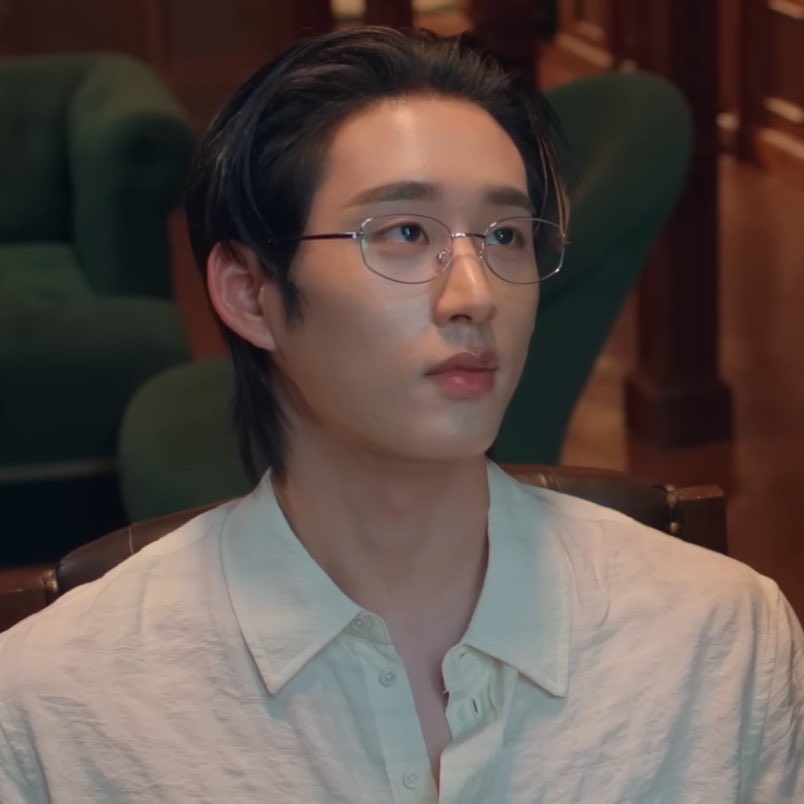 willyest0325's tweet photo. mok giving 🥺🥺 EYES TO ROME STOP ITTTTT https://t.co/UGbWAzgFju
