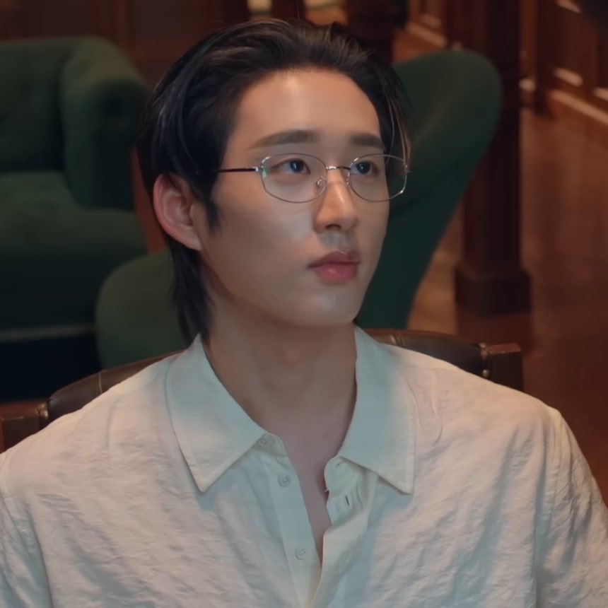 willyest0325's tweet photo. mok giving 🥺🥺 EYES TO ROME STOP ITTTTT https://t.co/UGbWAzgFju