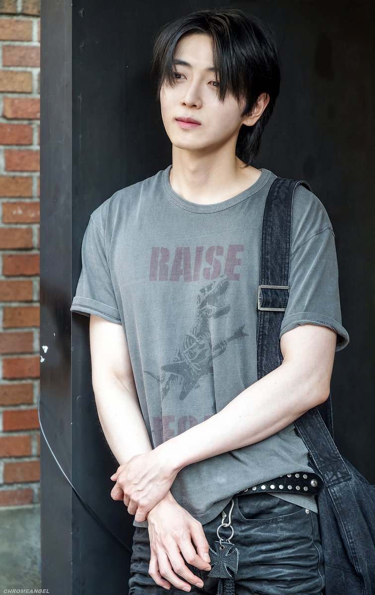 chrOme000angel's tweet photo. 260711 써니텐
#지성 #JISUNG #QQQ #큐큐큐 https://t.co/BOiyTBpXeK