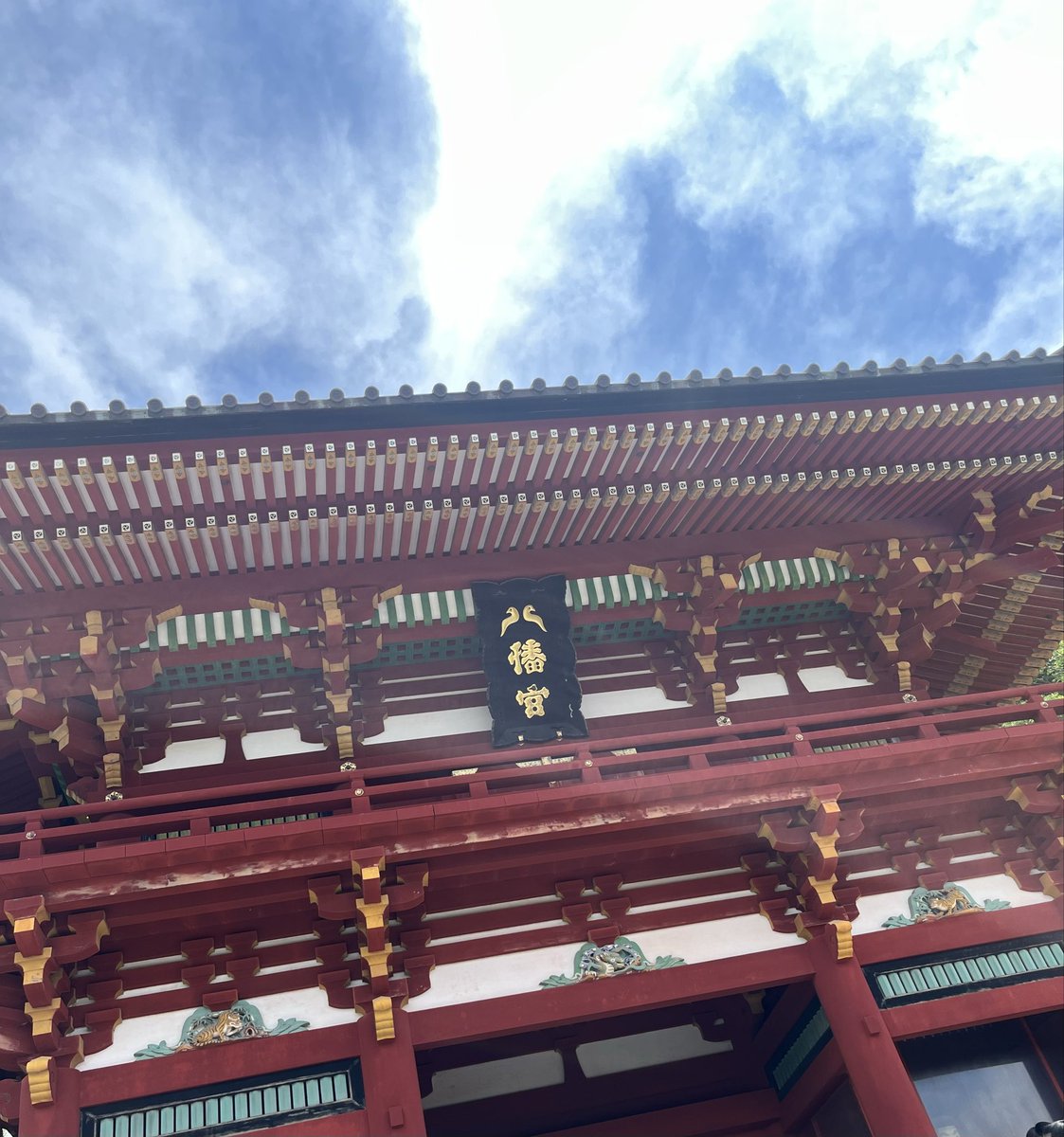 pf_ane's tweet photo. 本日の朝活🌅
鎌倉の鶴岡八幡宮へ行ってきました。弁天様の蓮の花はピークが過ぎていて、それでも元気に咲いてる花もちらほら見受けられました。本殿と白旗神社にお参りして、鳩と戯れ、小町通りで豆買って満足(・∀・) https://t.co/YYHLDqiSsY