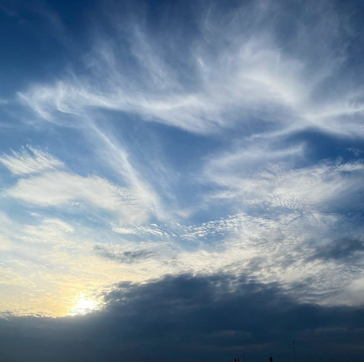 Nondanna's tweet photo. 夕方のお空と観劇とカレ活 https://t.co/H8cILVOSeb