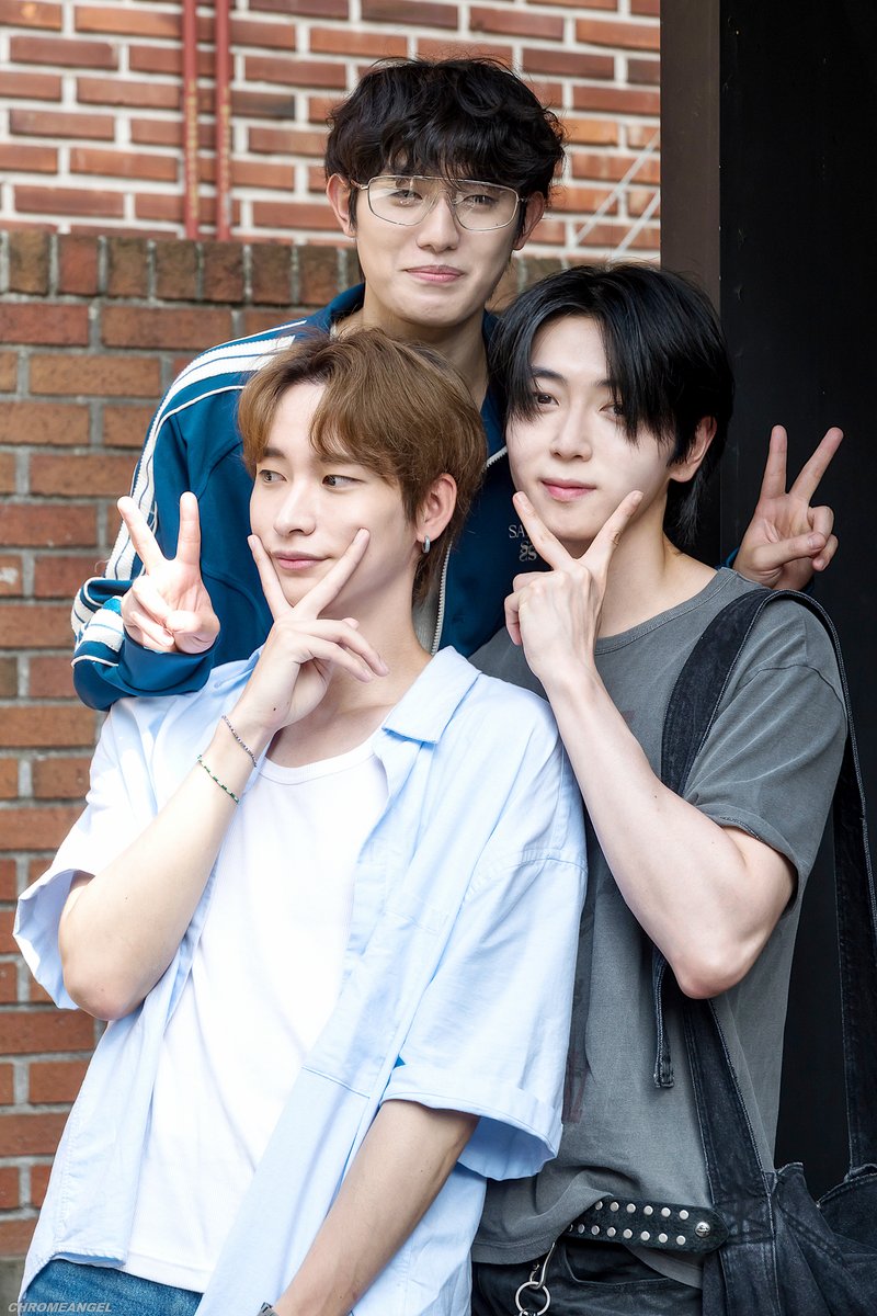 chrOme000angel's tweet photo. 260711 써니텐
#이용수 #LeeYongSu #밀 #Mill #OnlyOneOf #온리원오브 #オンリーワンオブ #지성 #JISUNG #나인 #Nine #QQQ #큐큐큐 https://t.co/xqx2ohIye7