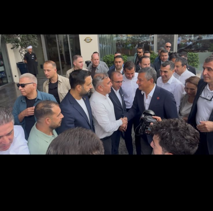 Fthdinc1905's tweet photo. Seçilmiş Genel Başkanımız Sn.Özgür Özel'i Adana'da Milletvekillerimiz,İl Başkanlarımız ve Partililerimizle birlikte  karşıladık.@eczozgurozel @EnsarAytekin10 @eczburhan @gunaydingokhan @AsuKaya80TBMM @AylinNazliaka @HikmetErbilgin @ednanarslanchp @OzgurKarabatCHP @gokanzeybekCHP https://t.co/xgVd1dsHLR