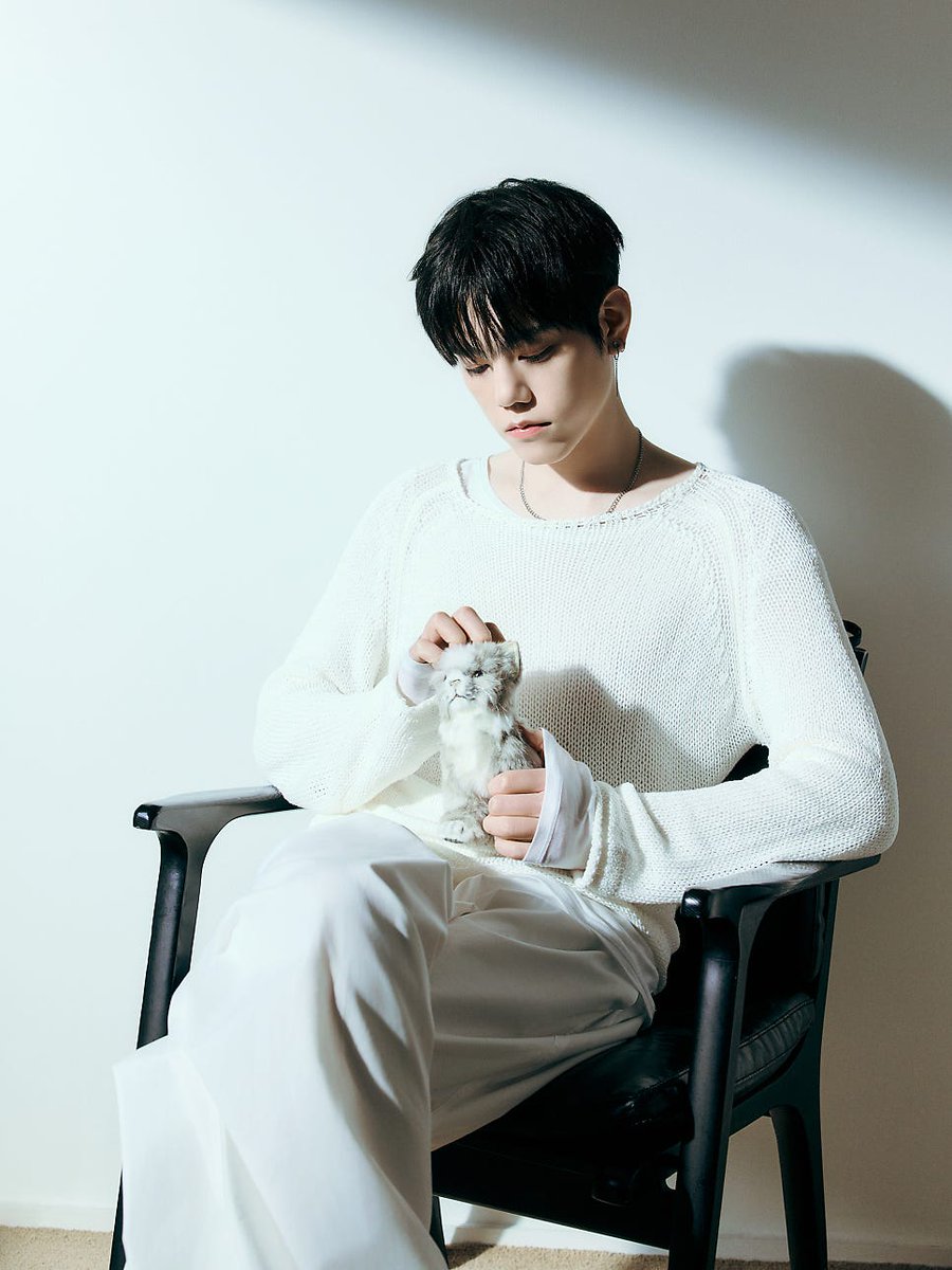 moonshot_1004's tweet photo. 훈아- 생일 축하해-♡
난 너가 '야옹-😸'만 해줘도
행복해-ㅎㅎ

#칠월의_푸름_차훈데이
#HAPPY_HUN_DAY https://t.co/Gw450zcmVC