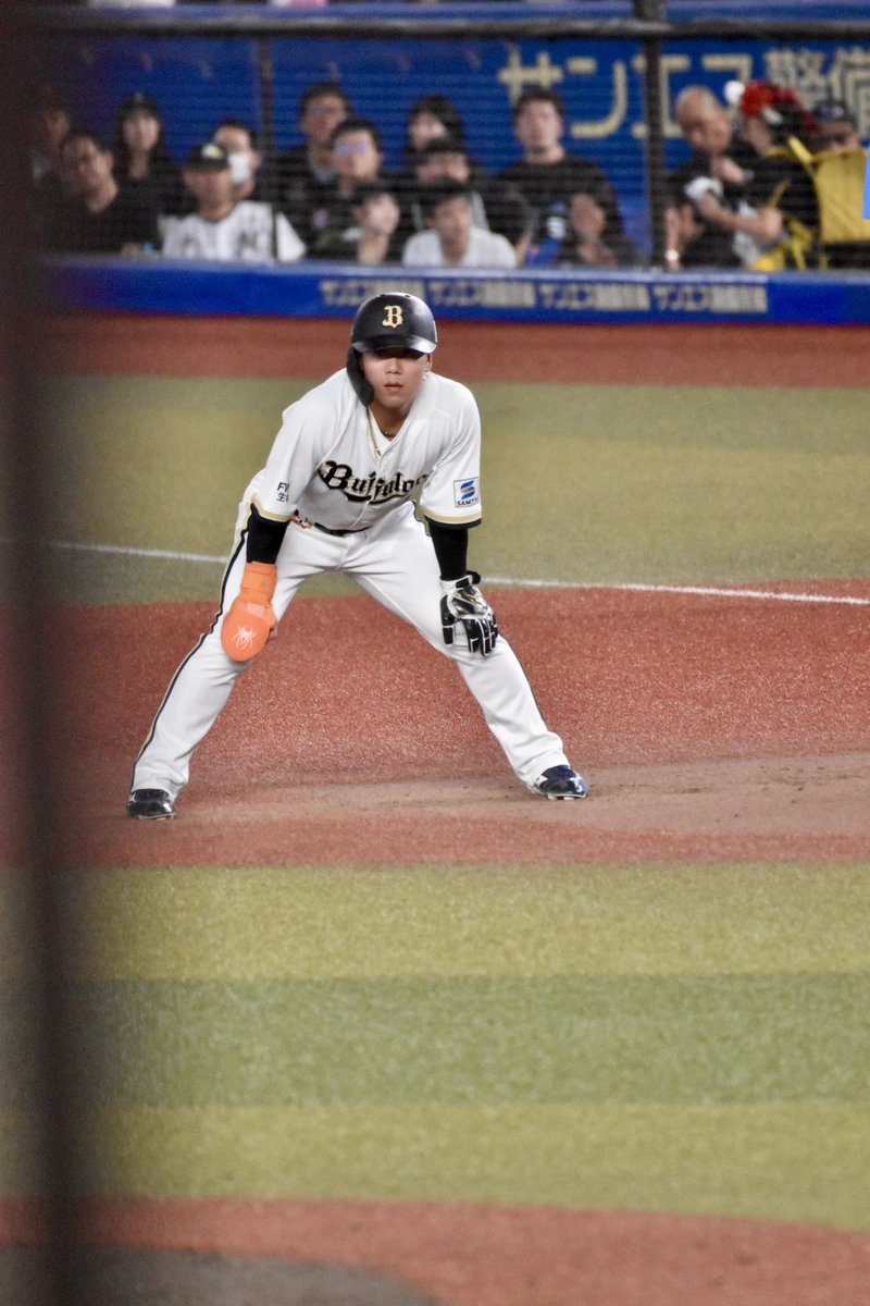 koshiB09's tweet photo. 途中で走塁用手袋逆につけてた🐉。
#杉澤龍
#Bs2026 https://t.co/wlud1EjMCl