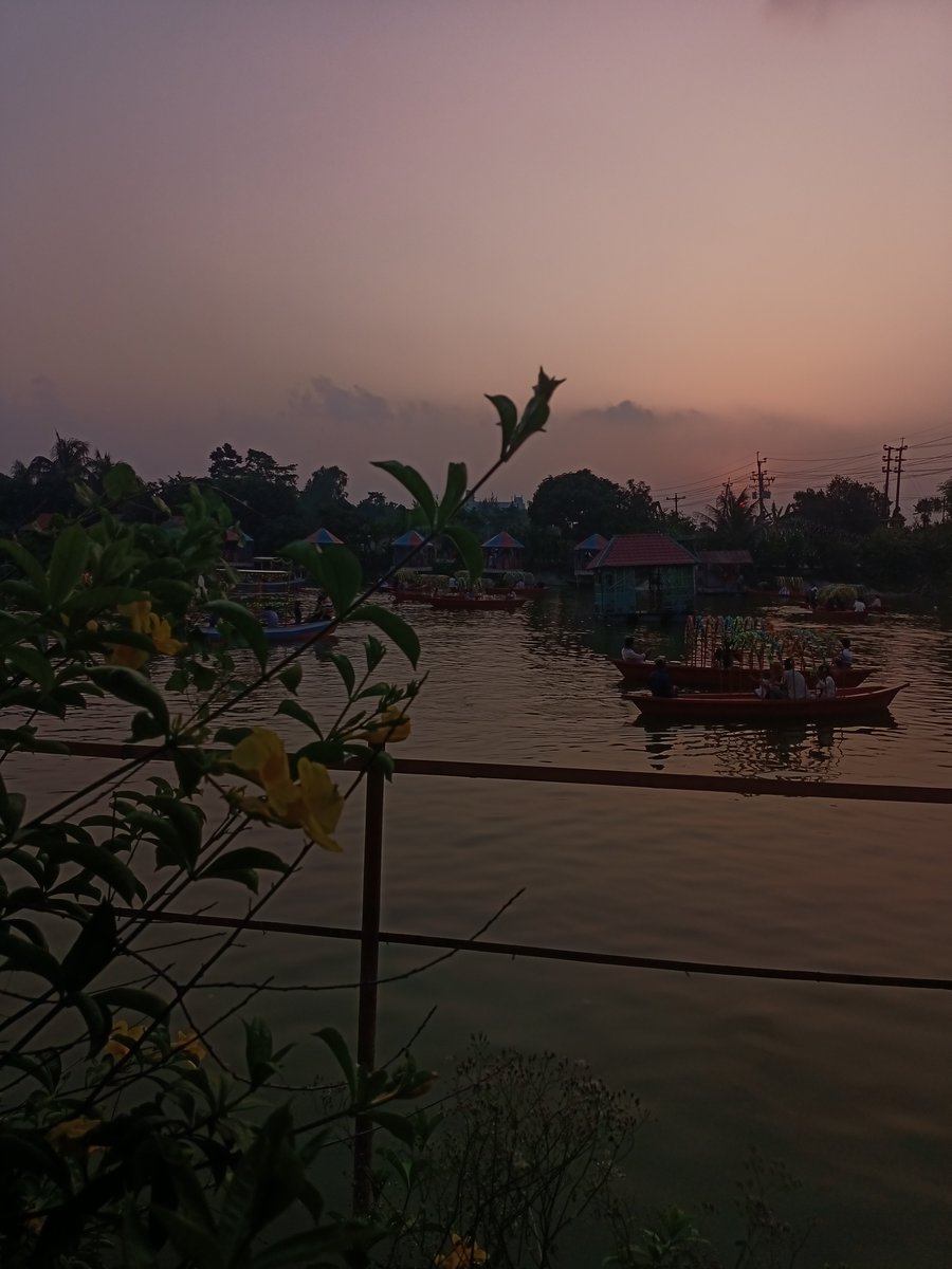 Ajaxkissr's tweet photo. Some quiet and peace https://t.co/UzxUjZP5Ch