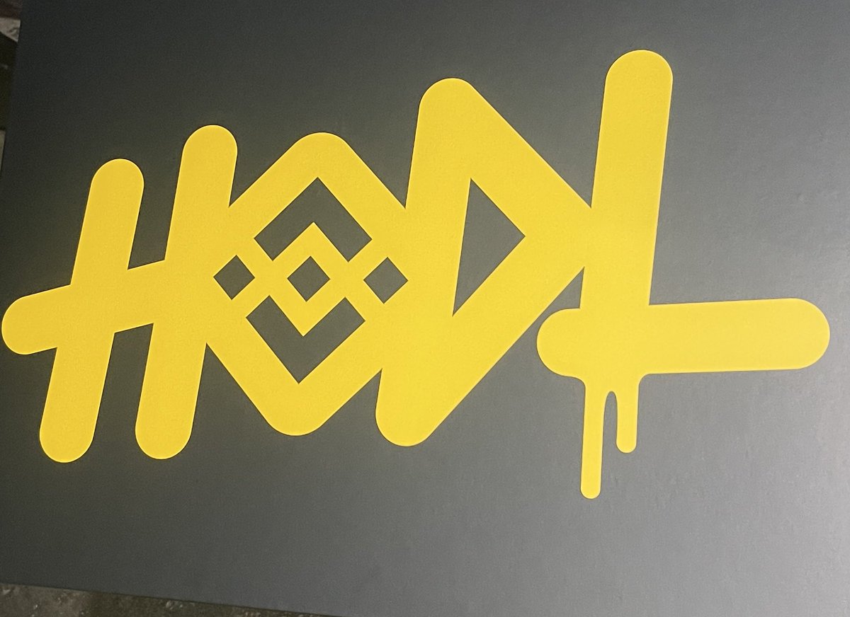 TheFlashBNB's tweet photo. Received my HODL box 🗃️.
Thank you so much.

#Binance   #Binanceturns9  

@BinanceAngels @binance https://t.co/hUphUs1Jc2