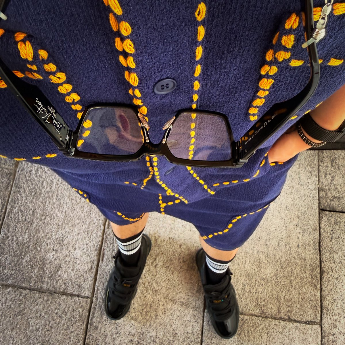 sneakermafia777's tweet photo. Eyewear Louis Vuitton🍾
Tops Phingerin🌵
Shorts Phingerin🌵
Accessory Dior💎
Kicks Nike Air Jordan 11 Retro Gamma👟✨
@nike 👑
#nike
#airjordan11retro
#gamma
#inmyjs
#snkrskickcheck https://t.co/vNDgiunBsl