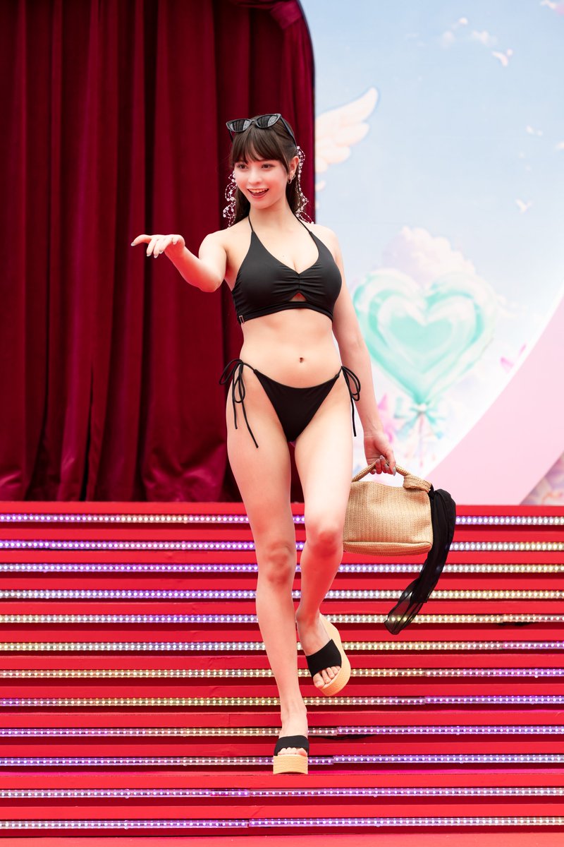 _one_point's tweet photo. れみさん（@remi_burlesque ）。

#63angel
#63angelれみ
#華小路れみ 
#キンマー
#近代麻雀水着祭2026
#いかなきゃキンマー
#東京サマーランド https://t.co/acpSHaQMRR