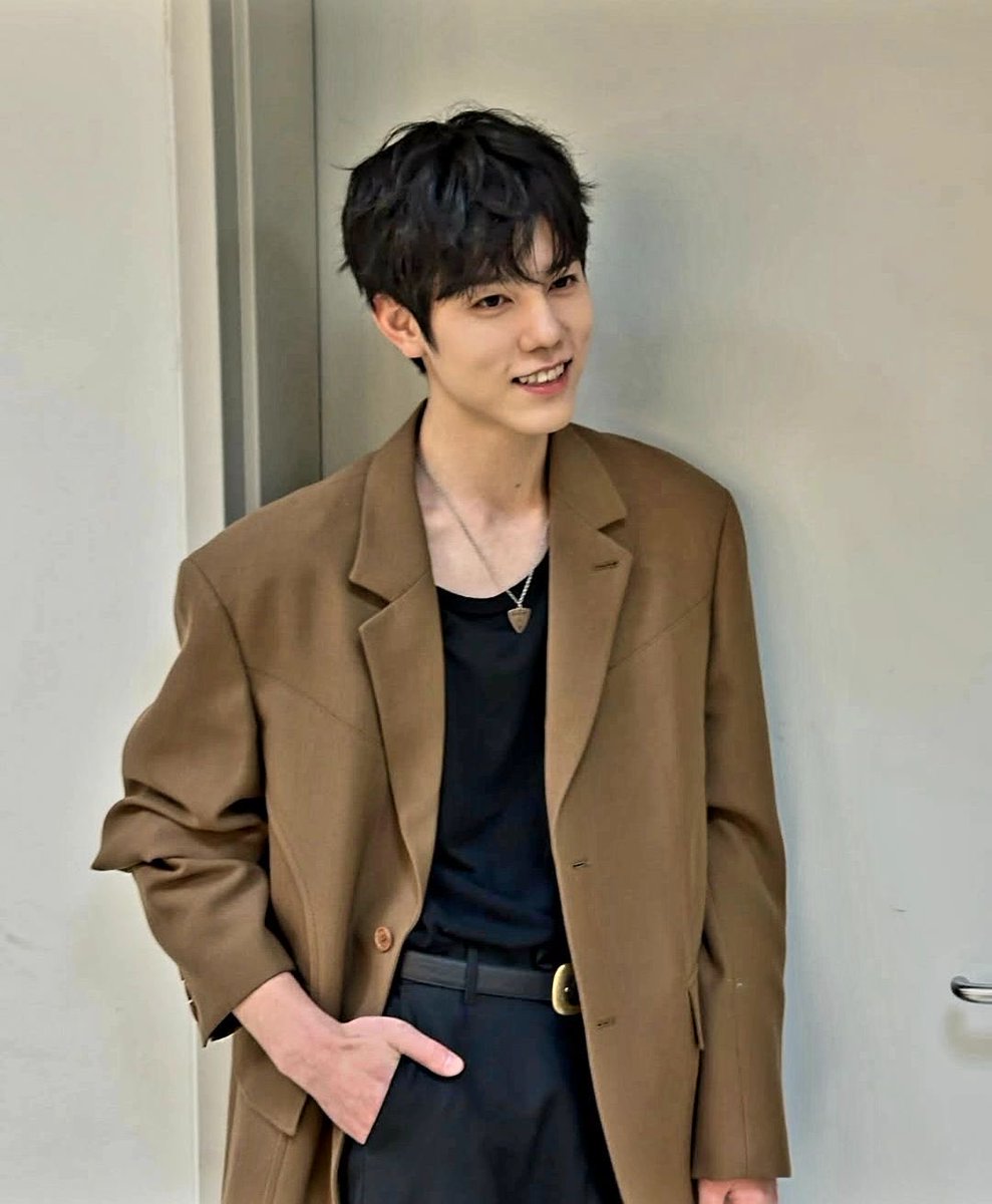 nPr_meng's tweet photo. #칠월의_푸름_차훈데이
#HAPPY_HUN_DAY

칠월의 차훈데이
우리 훈이 이쁘데이
생일축하한데이 https://t.co/JdB6c0NfxY