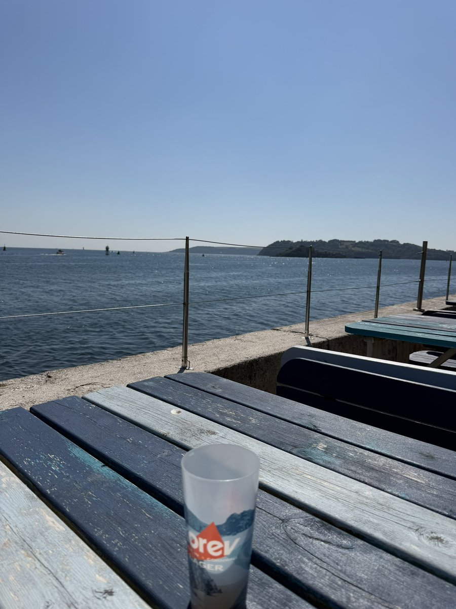 jamestrev4's tweet photo. You cannot beat Plymouth in the sun👍 https://t.co/hqmwLnB2rR
