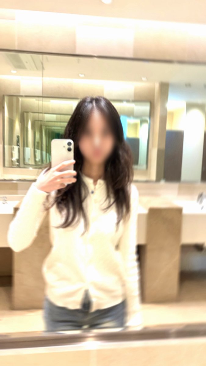 ilovun's tweet photo. 요즘 거울셀카 찍는거에 빠짐….🙈 https://t.co/8Qqgekp2SQ