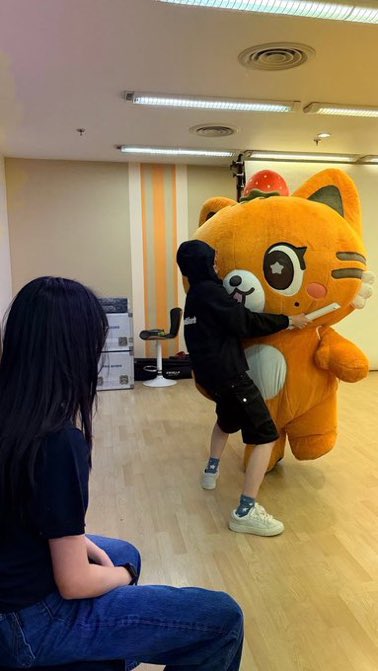 greenvn02's tweet photo. lý do Ling ko muốn có con... vợ ko tập trung chơi với mình nữa 😭😭😭

#LingOrm #หลิงออม https://t.co/0OUeuJgXhw