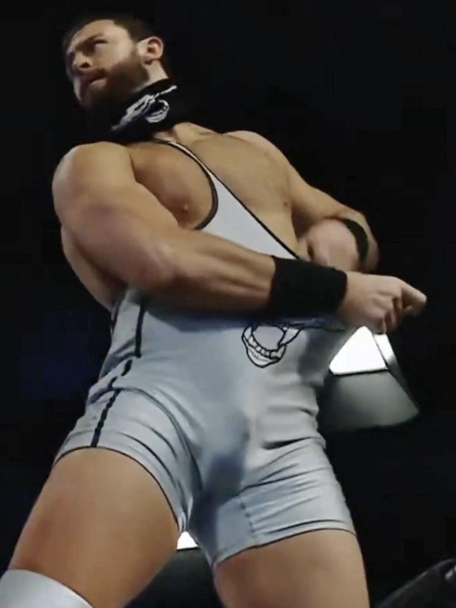 ungodlyrollins's tweet photo. this gear is so pretty https://t.co/rwoW5j7Olr