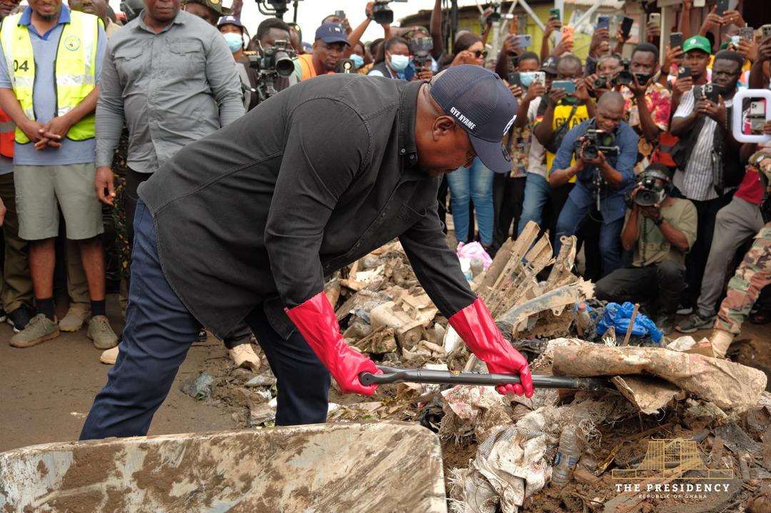 JoyNewsOnTV's tweet photo. President John Mahama has directed the opening of six waste transfer stations that were constructed more than nine years ago but were not operationalised, as part of efforts to improve Ghana's waste management system.  

Speaking on the second day of the National Cleanup Exercise at Alajo, he said the second day of the exercise  is to ensure that all waste cleared from drains is collected, loaded onto haulage trucks, and transported to the appropriate disposal sites.