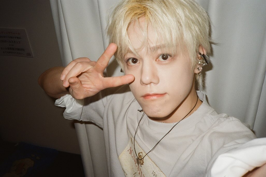 N_Flying_strm's tweet photo. 💙 HAPPY HUN DAY 💙

훈이가 기타를 칠 때는 언제나 엔피아에게
큰 힘과 행복을 전해줘💙
늘 최고의 연주를 들려줘서 정말 고마워!🥹🎸

#로망_가득한_차훈데이
#HAPPY_HUN_DAY https://t.co/nXD9aIpJou