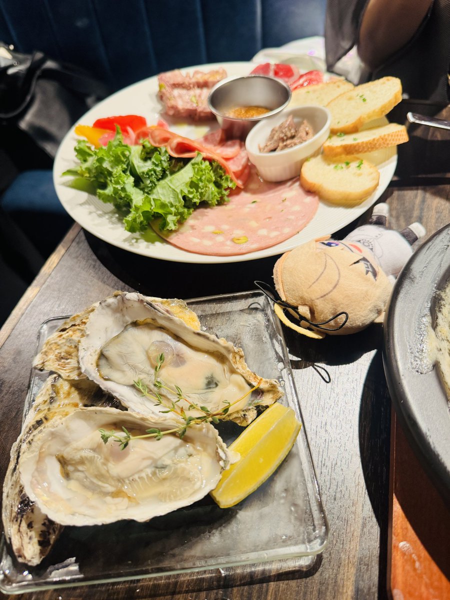 tooookison's tweet photo. はるきさんと酒飲���できた🥰 https://t.co/6WXU5vrFiK
