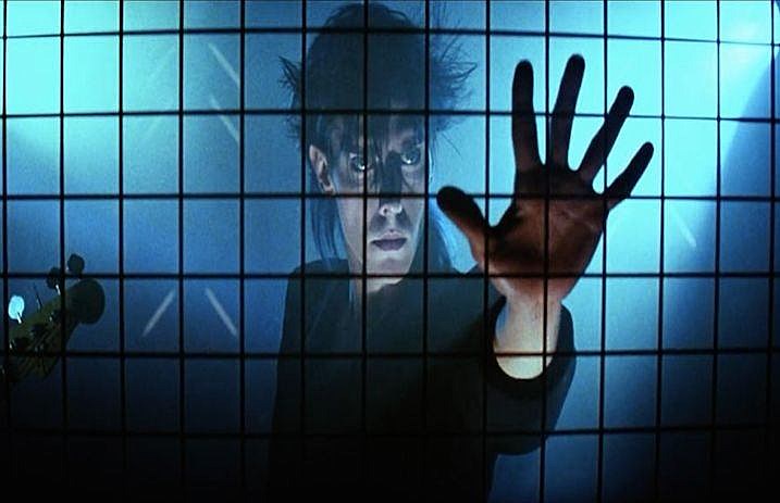 BizarroMondo76's tweet photo. Happy birthday Peter Murphy! https://t.co/cu8pQS3Z9X