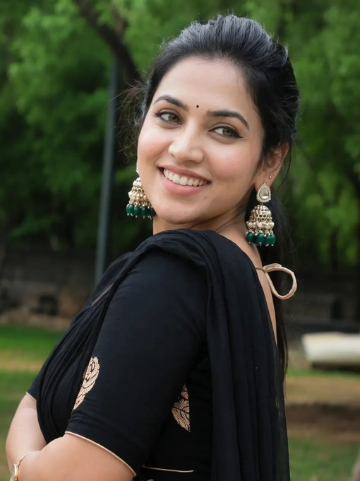 Mounikaa29's tweet photo. Meera
#Meera https://t.co/0mL20bgBY8