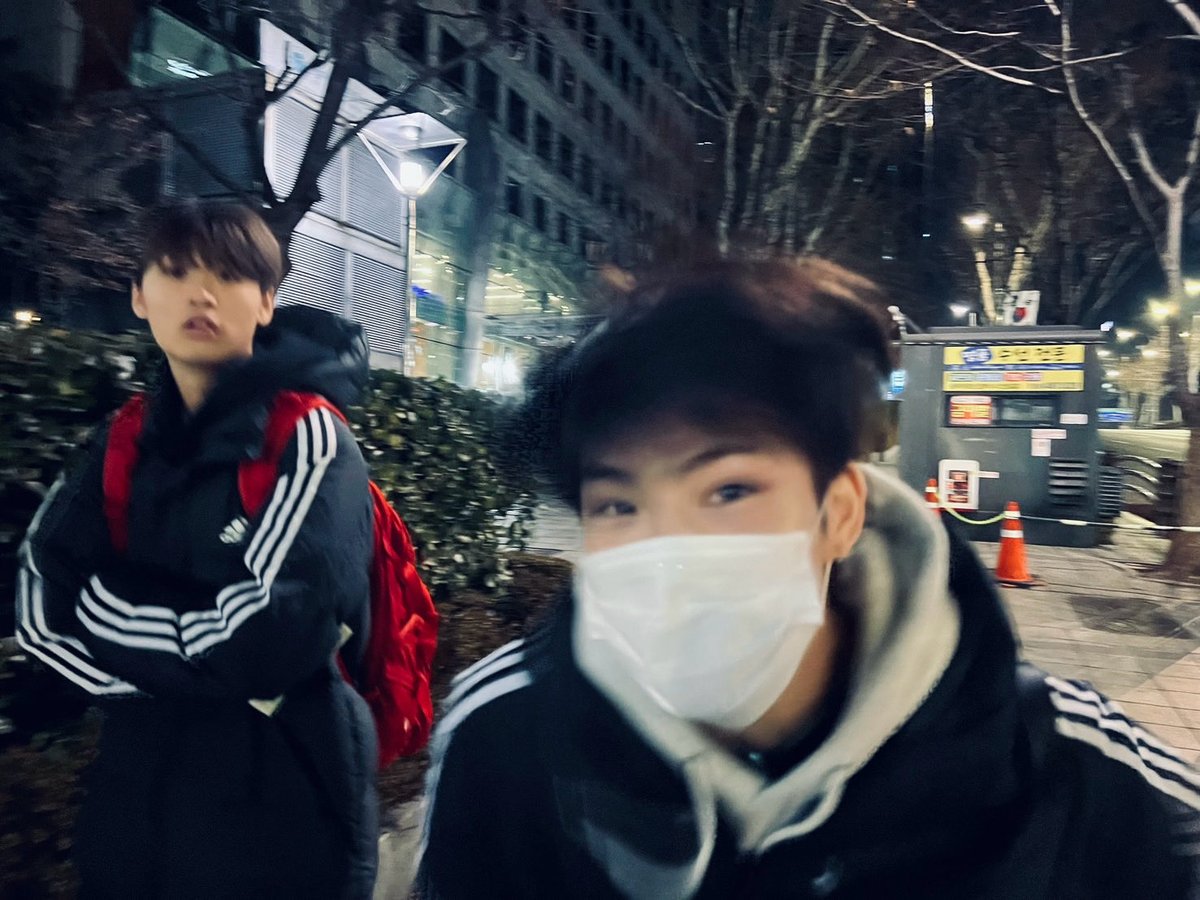 official_DXTEEN's tweet photo. [#平本健]
たーちおめでと！
どんな太一も好きやで❤️
いつもいじってごめんよ💙

#HAPPYTAICHIDAY
#DXTEEN #HIRAMOTOKEN https://t.co/ytHFJ8etAW
