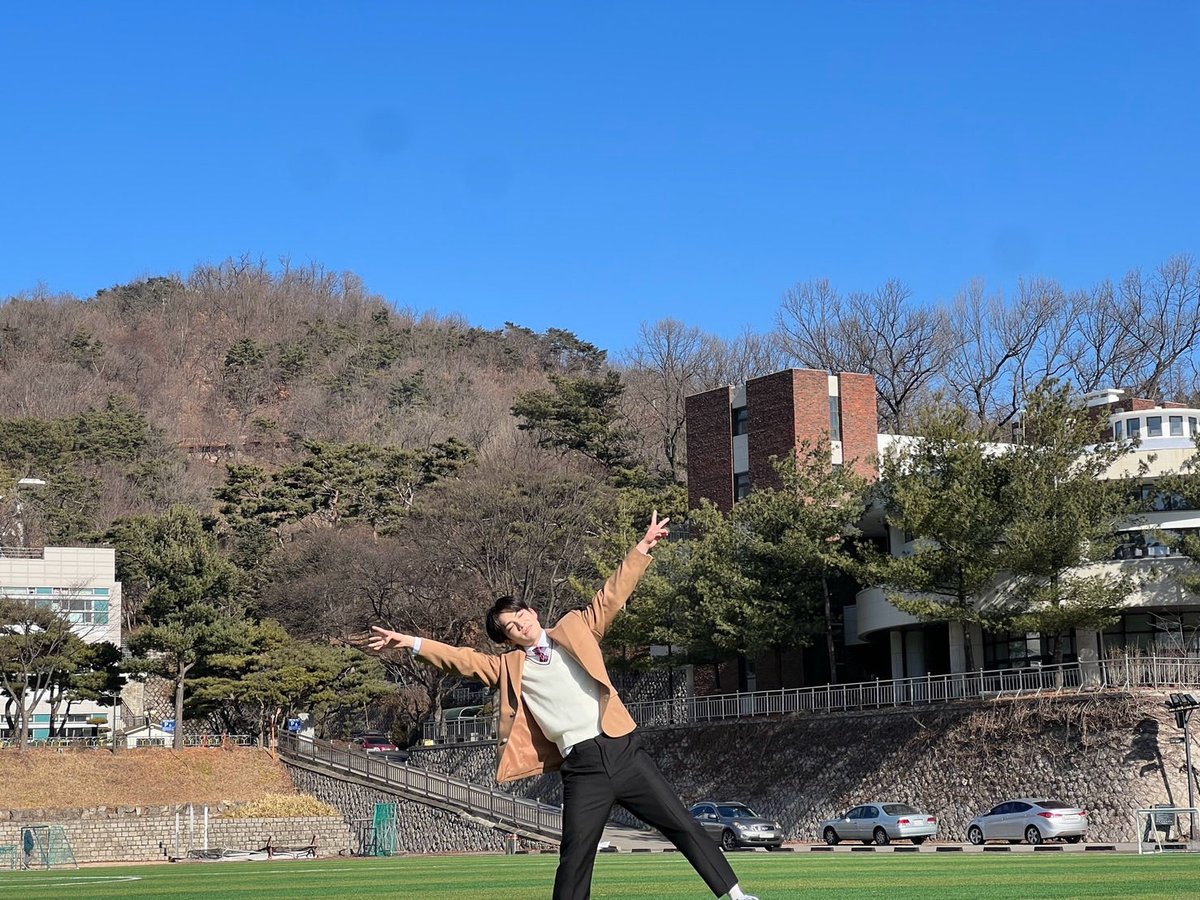 official_DXTEEN's tweet photo. [#平本健]
たーちおめでと！
どんな太一も好きやで❤️
いつもいじってごめんよ💙

#HAPPYTAICHIDAY
#DXTEEN #HIRAMOTOKEN https://t.co/ytHFJ8etAW