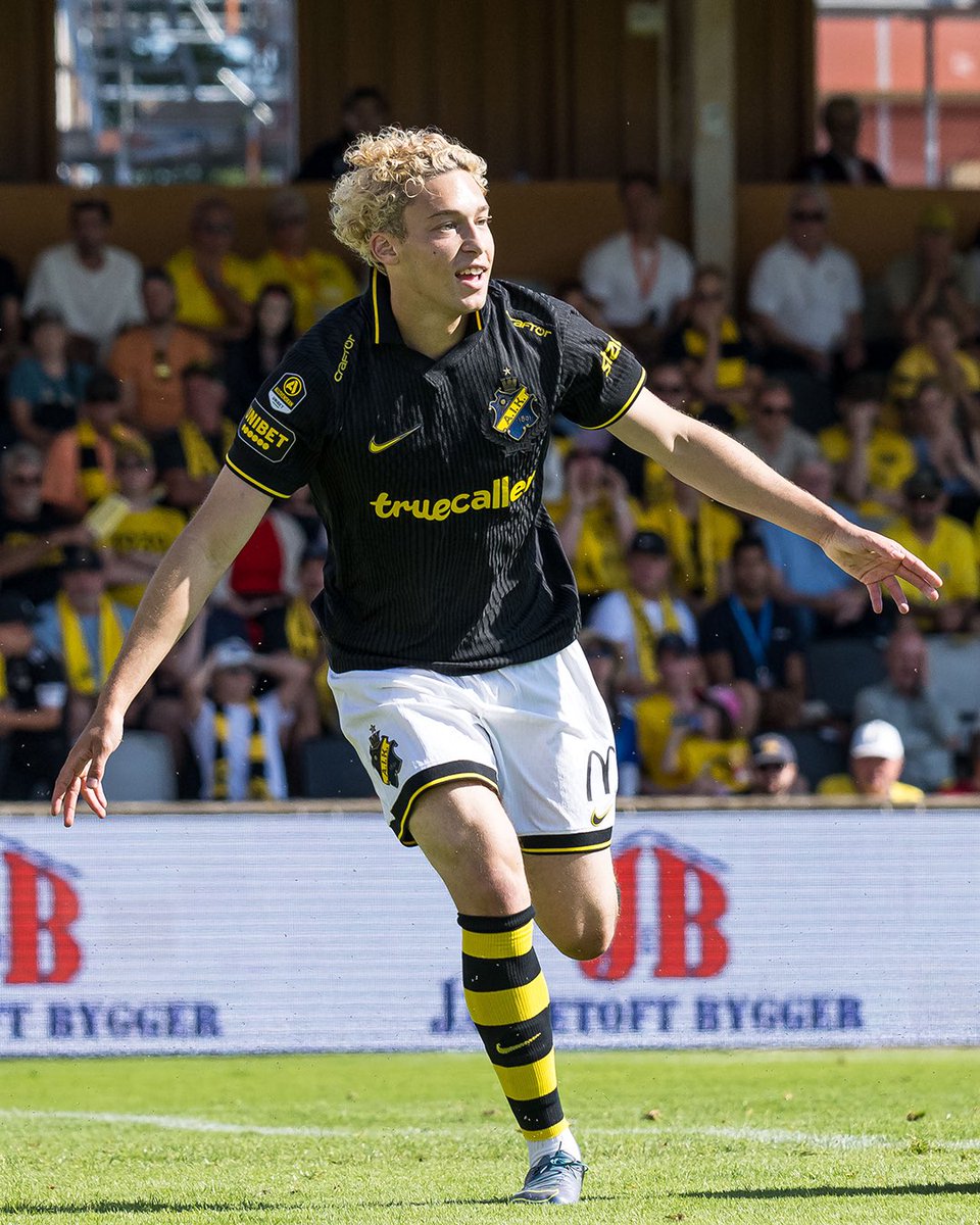 AIKfotboll's tweet photo. 🌟VA11 https://t.co/A5scTgJG5d