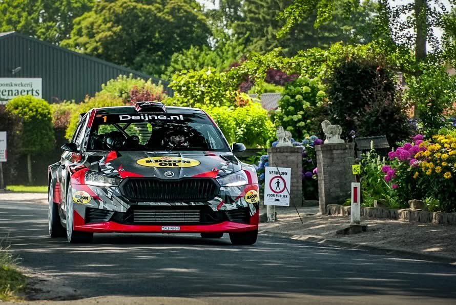 RTLRally's tweet photo. News Nog 2 proeven. Verschil Deijne - Vrielink nu 5 sec ! #gtcrally https://t.co/xoouApWrup