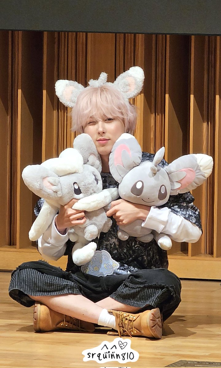 srquinn810's tweet photo. Soundwave
260711

#Onewe #원위 #GIUK #기욱 https://t.co/1JUVbmdFLr