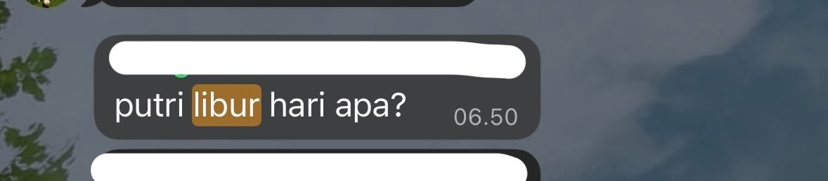 rockbbison's tweet photo. Kumpulan chat dari temen temen yg nanya waktu libur ku yg tidak menentu ini. Mmf aku lagi sedih udah 3 minggu ini gadapet libur weekend😭 https://t.co/HjaJA6VPJp