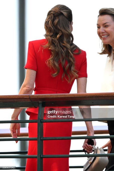 christo34036850's tweet photo. Ladies Final, Lady in Red #Wimbledon โHRH #weekendvibes #BlazerLook #ClassyStyle #FashionInspo #ElegantStyle ๐ด๓ ง๓ ข๓ ท๓ ฌ๓ ณ๓ ฟ#ChicLook #Fashionista #frockingFabulous #FutureQueen #queenbee #PrincessofWales #monarchy #PrincessCatherine #muse #RoyalFamily #iconic ๐ https://t.co/mQNjt65FeC
