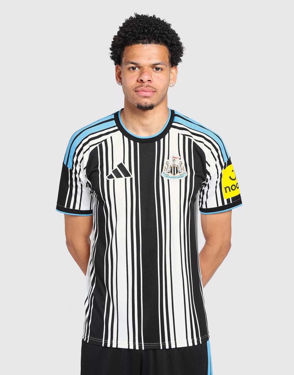 deanh88's tweet photo. I know we all joked about this being the barcode strip but I didnt realise we put them on the players because they were all for sale! Christ #nufc https://t.co/YMmAgKj9sU