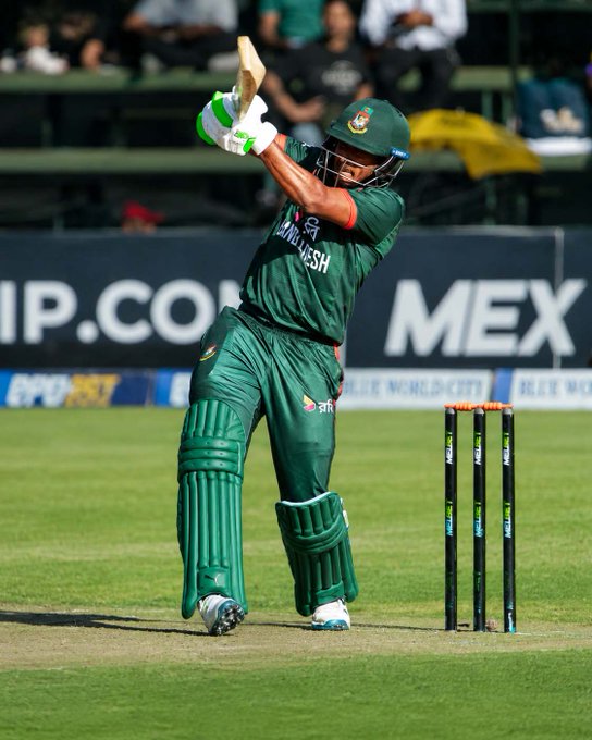 Bangladesh sign off with a win! 🇧🇩 Bowlers kept Zimbabwe to 199, while Tanzid Hasan (94) and Soumya Sarkar (69) made the chase look effortless. 👏