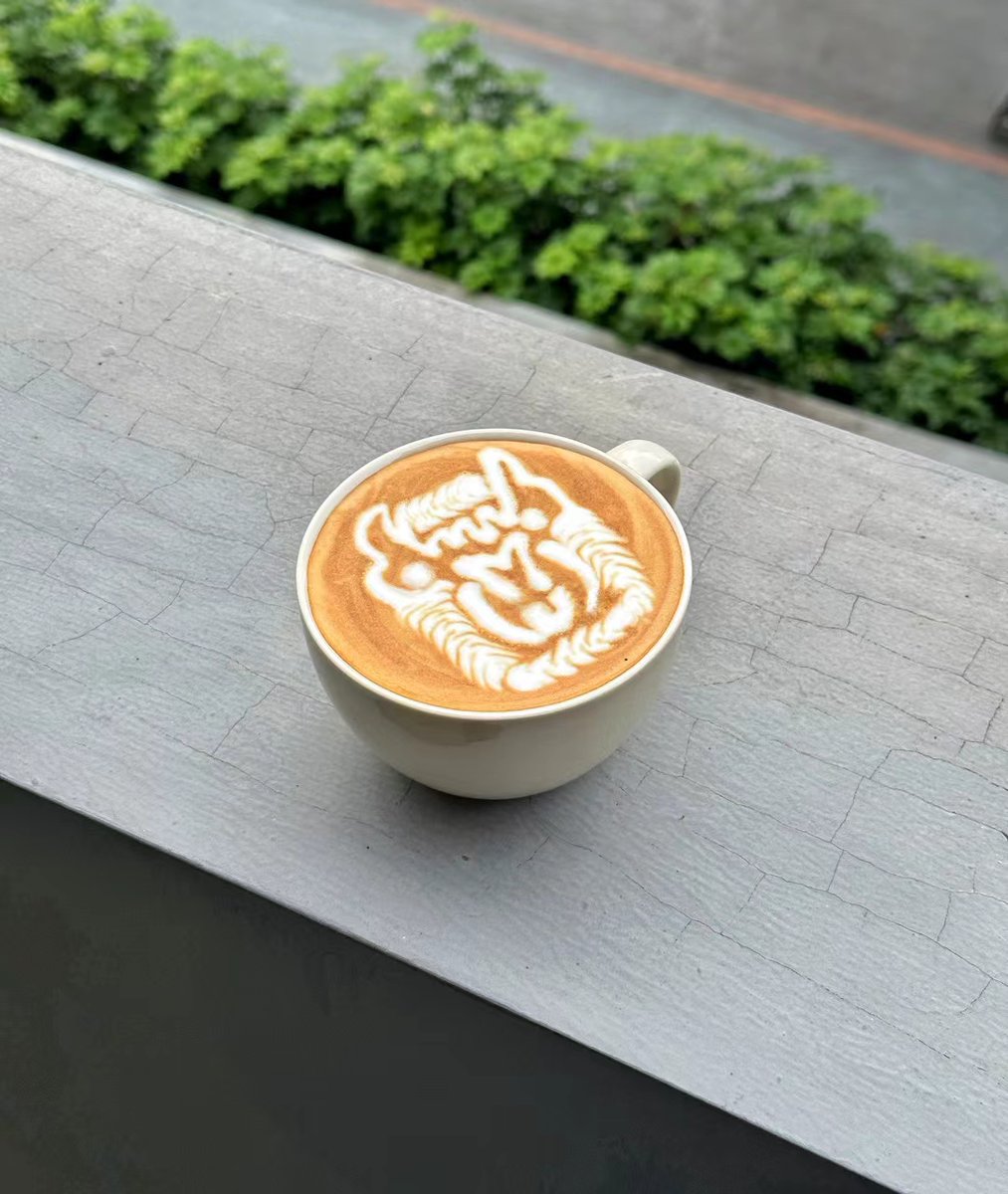 alxwieser's tweet photo. Tried the new zero-waste café downtown—their homemade oat milk latte hits different, and no single-use cups! Small, cozy spot you gotta check out. https://t.co/8l01Zf8V1f
