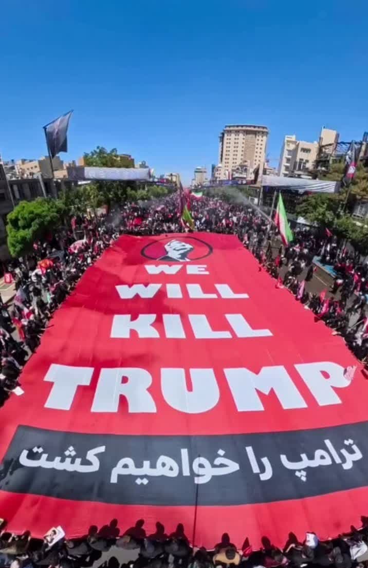 goldasteh3's tweet photo. ‌امروز ترامپ و نتانیاهو فهمیدند دیگر هیچ
جایی در جهان برایشان امن نیست؛ هر سفر و
مقصدی برای آنها می تواند آخرین سفر آنها
باشد؛ ان‌شاالله…‌ #باید_برخاست #وداع_علویان https://t.co/RK3EvFNqZR