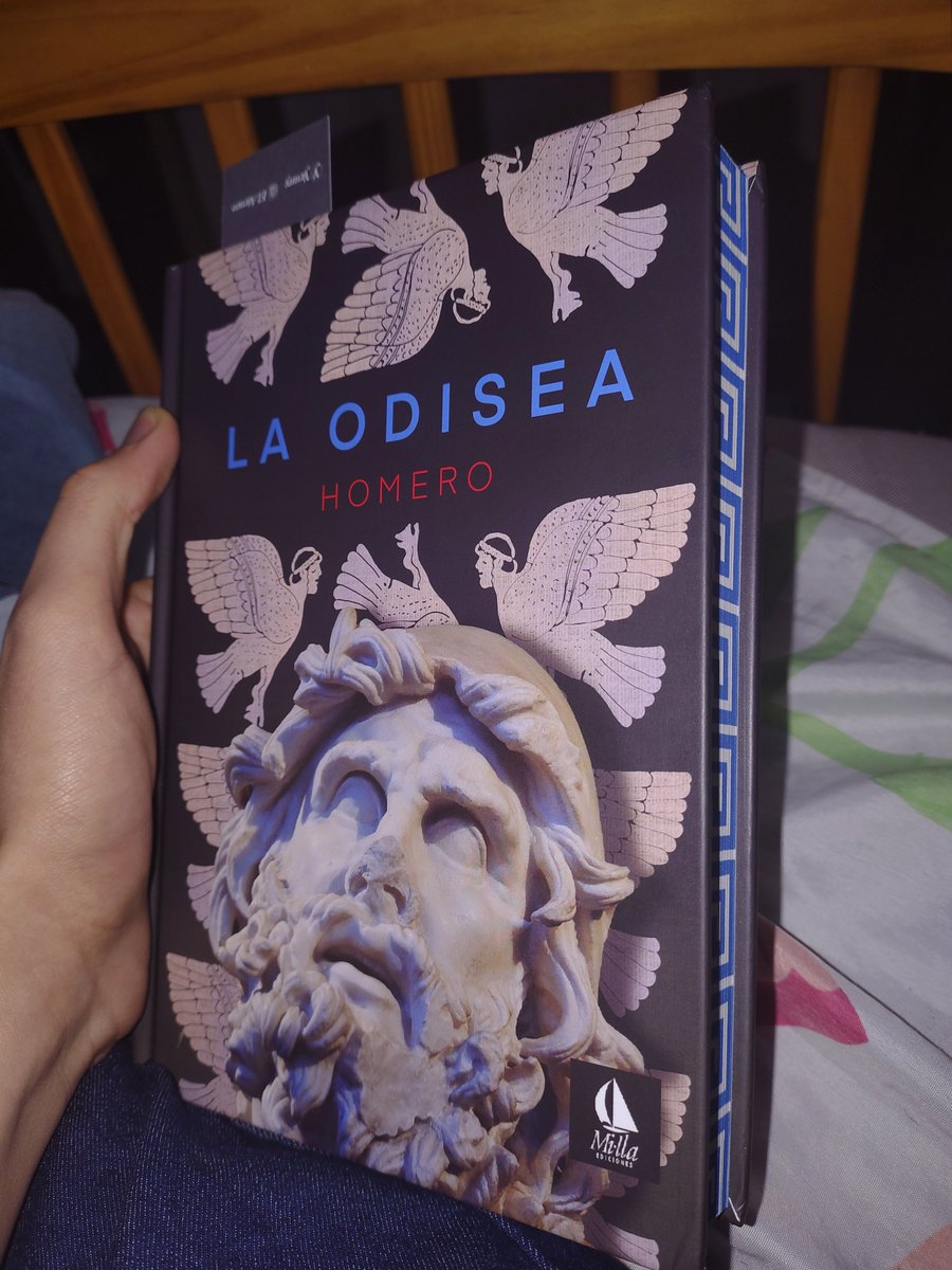 palermismo's tweet photo. Me compré una edición de La Odisea porque me pareció preciosa la portada y el diseño... y me encuentro con que adentro tiene ilustraciones HECHAS CON IA a las que ni les sacaron el logo de Gemini

Vivimos en una distopia https://t.co/ephlDb2De0