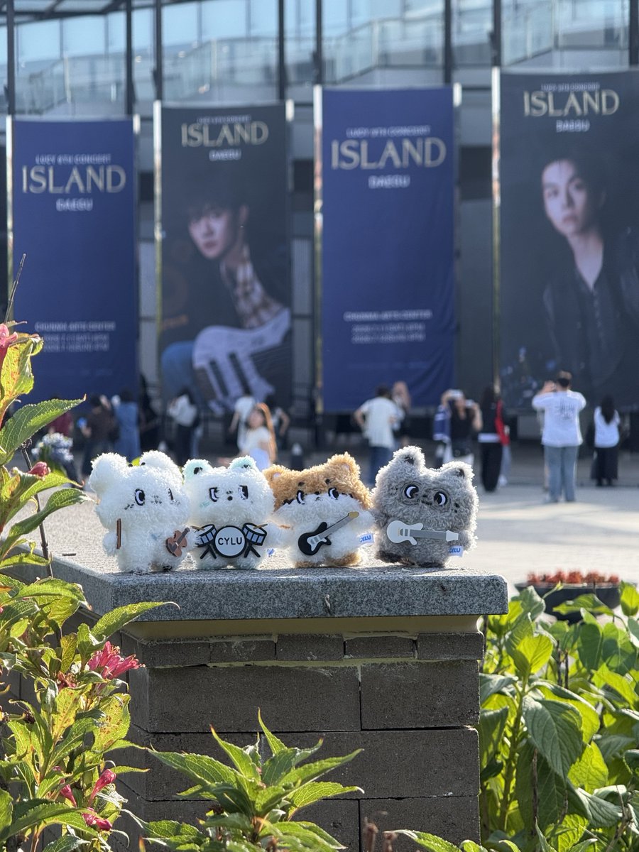 Beyondthehaze_'s tweet photo. 260711 루시 ISLAND 섬콘 대구콘 첫콘

시루들과 함께🩵🩵

#신예찬 #신광일 #최상엽 #조원상 https://t.co/rtux189kiw