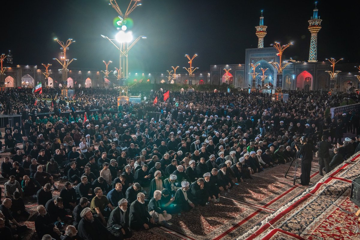 IzkMohbi's tweet photo. عهد بسته‌ایم که از سختی‌ها نهراسیم. مردم با حضور بی‌نظیرشان بعثت خود را ثابت کردند؛ حالا وقت پاسخگویی و مبعوث شدن مسئولین در میدان عمل و خدمت است.
#نوبت_شماست https://t.co/LNiXzuDafH