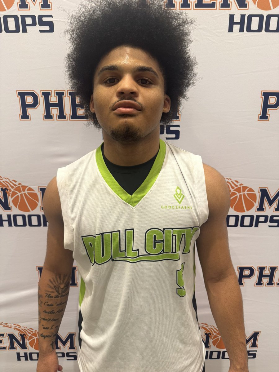 HereGoJayAgain's tweet photo. #EarlyEnergyGuys makes it return! 

Darin Ayers
Jamont Moore
Kaylon Thompson
Isaiah Hunter
Darion Hines
Dakarai Thompson
Liam Wilson
Caleb Risseeuw

#PhenomHoopsLIVE https://t.co/Crco0ufJr9