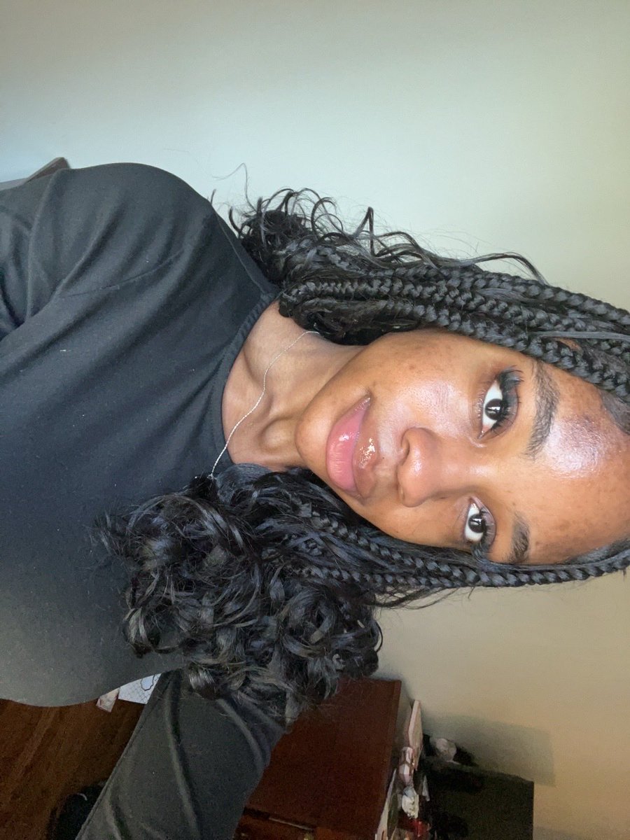 hourlyraes's tweet photo. srry im obsessed w my hair https://t.co/u891iPpVH7